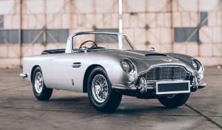 Aston Martin DB5 replica No Time To Die